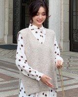 Sleeveless V-neck vest loose knitted waistcoat for women