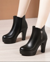 Thick short boots large yard platform for women