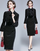 Black long sleeve dress velvet temperament long dress for women
