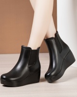 Slipsole round shoes plus velvet martin boots for women