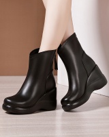 Thick crust short boots slipsole platform for women