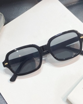 Shade personality retro square frame Sunglasses for women