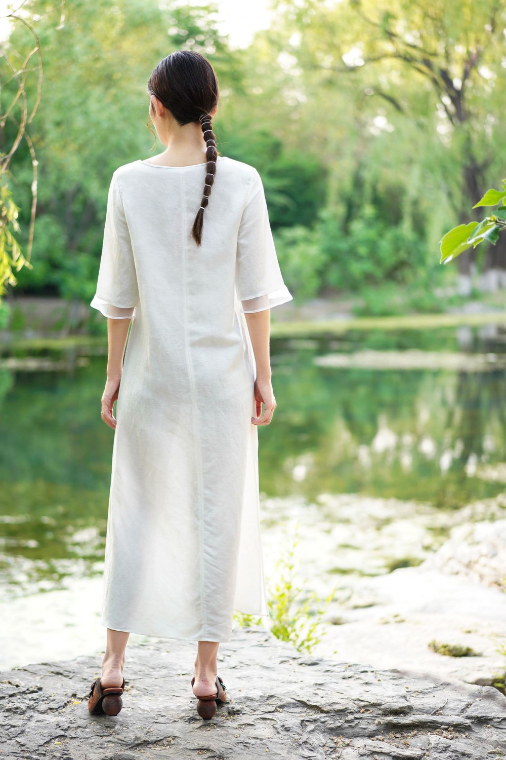 Short sleeve embroidered summer dress for women