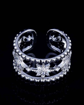 European style hollow round ring for women