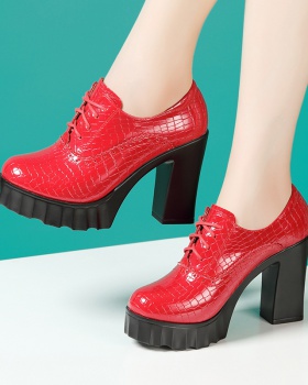 Plus velvet platform round shoes for women