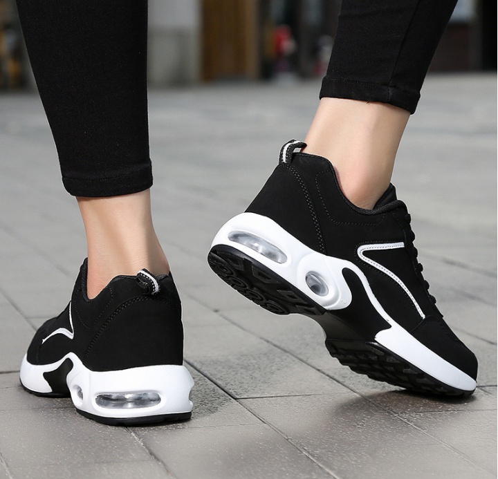 Korean style flat sports shoes for women