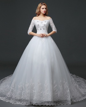 Long sleeve trailing Korean style wedding dress