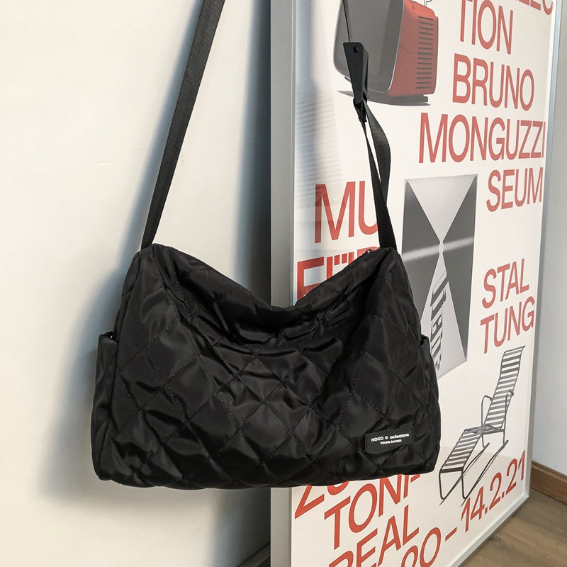 Portable sports travel bag fitness shoulder bag for women