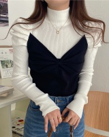 Knitted splice bottoming shirt