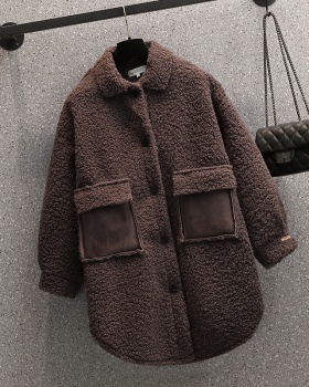 Winter large yard thick lambs wool coat for women