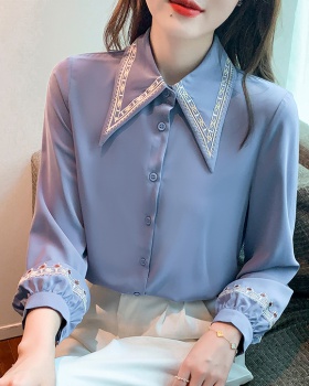 Temperament embroidery tops elegant spring shirt for women
