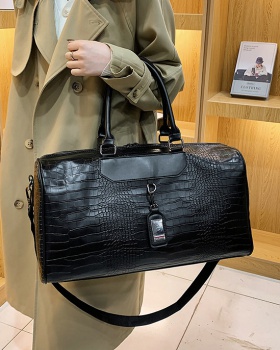 Korean style crocodile travel bag for women