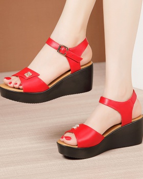 Red large yard trifle all-match sandals for women