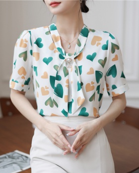 Summer V-neck short sleeve chiffon shirt Western style floral tops