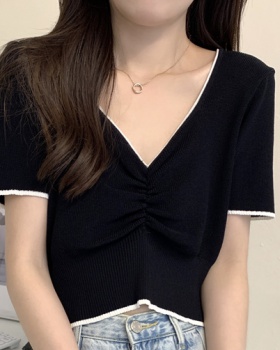 Korean style fold V-neck knitted thin tops for women