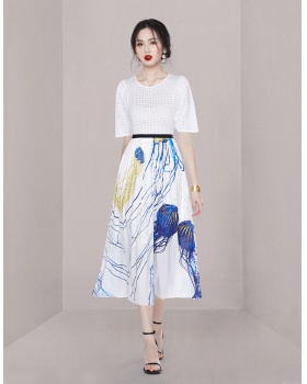 Printing fashion sweater slim white skirt 2pcs set