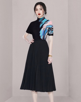 Fashion printing long skirt slim folds T-shirt