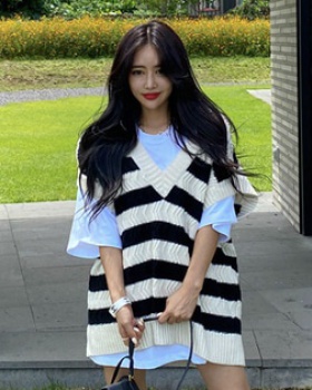 Sleeveless Korean style sweater stripe V-neck vest