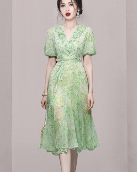 Romantic glitter fashion green printing V-neck dress