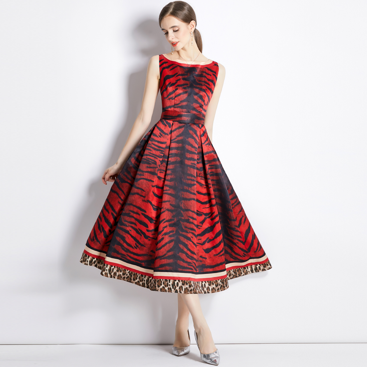 Pinched waist autumn printing dress