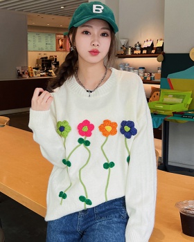 Fat knitted large yard embroidered sweater for women