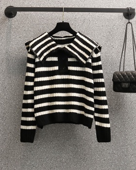 Large yard slim temperament stripe sweater for women