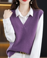 Knitted cashmere waistcoat wool V-neck sweater
