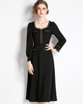 Fashion and elegant long sleeve dress for women