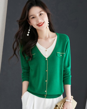 Long sleeve sweater Pseudo-two cardigan for women